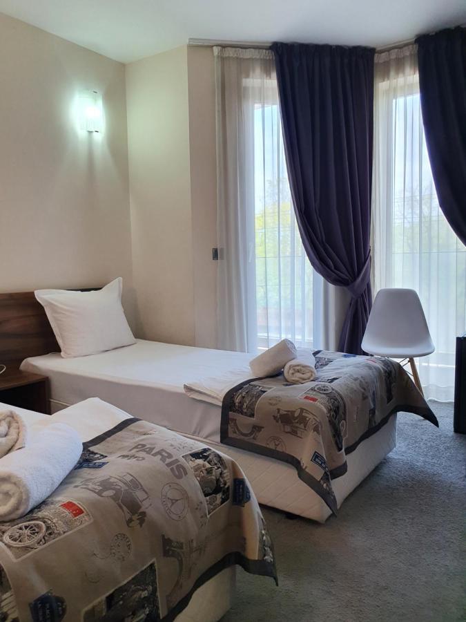 בורגאס Family Hotel Novel City מראה חיצוני תמונה