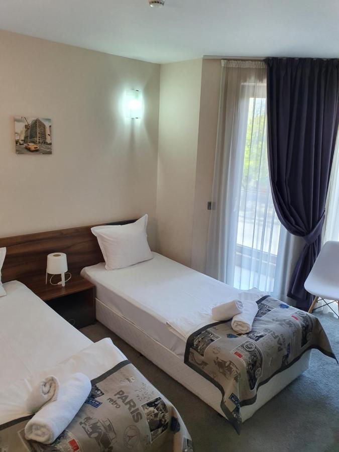 בורגאס Family Hotel Novel City מראה חיצוני תמונה