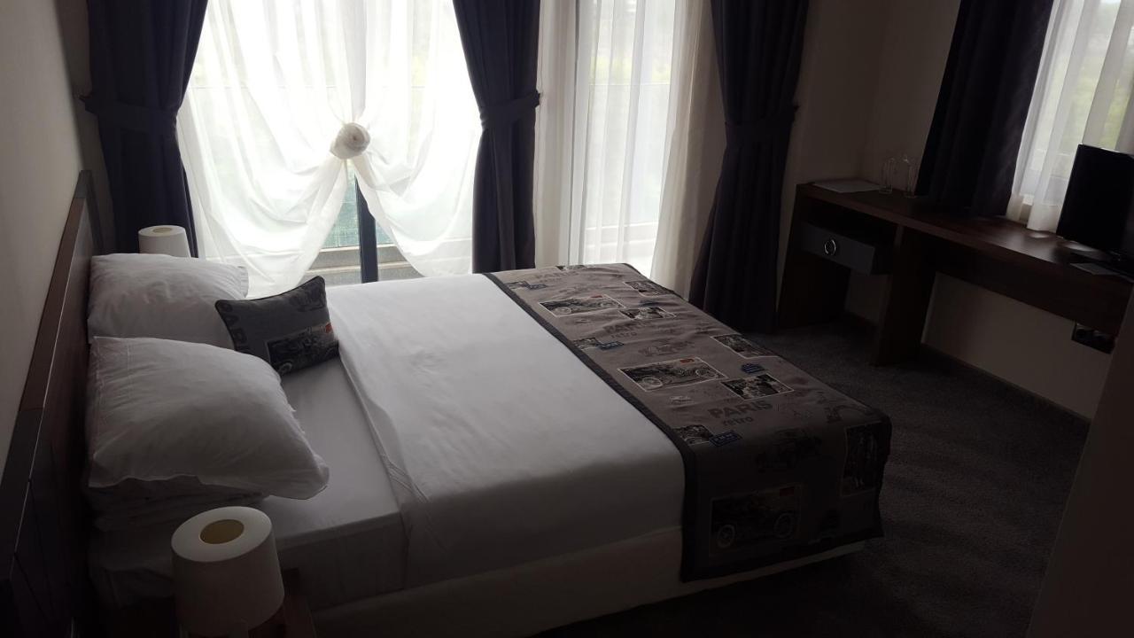 בורגאס Family Hotel Novel City מראה חיצוני תמונה