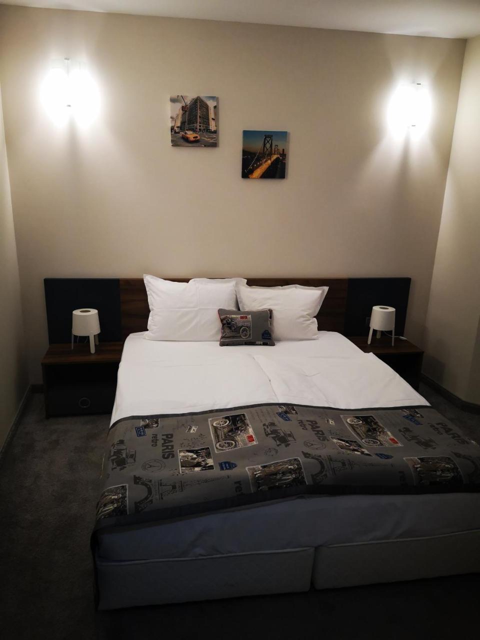 בורגאס Family Hotel Novel City מראה חיצוני תמונה
